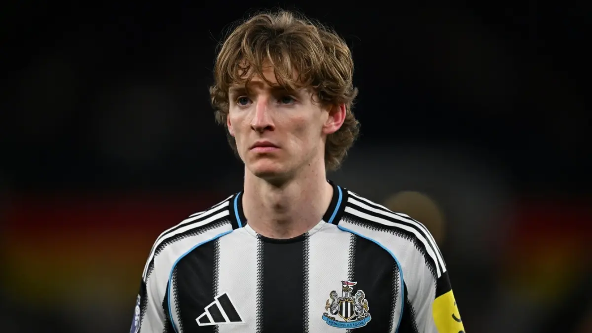 Энтони Гордон — «Бавария» нацелилась на Энтони Гордона, но «Ньюкасл» блокирует трансфер