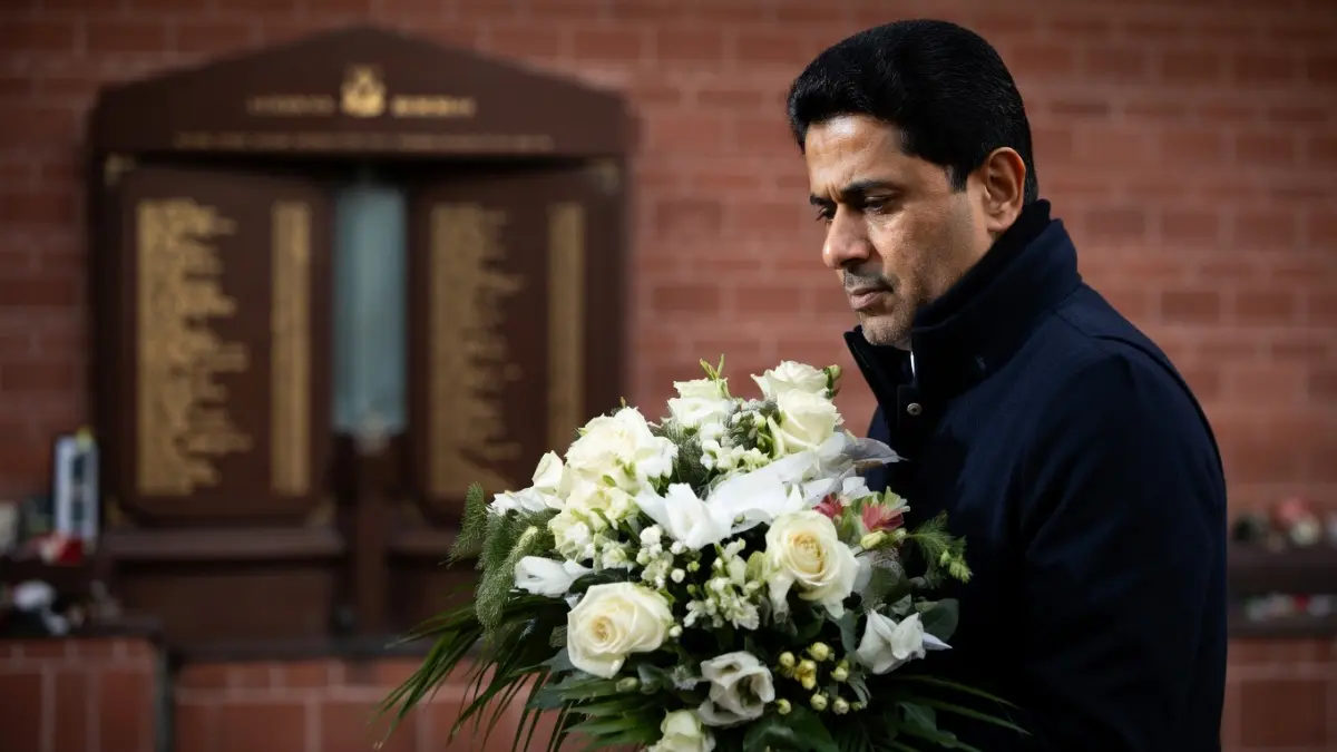 Нассер Аль-Хелаифи — Делегация ПСЖ почтила память жертв «Хиллсборо» и трагически погибшего Диогу Жоты