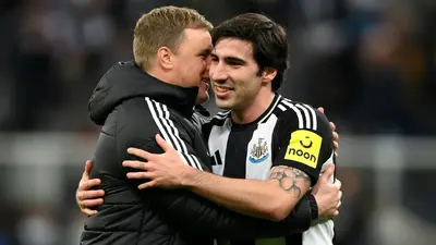 Эдди Хау и Сандро Тонали — 