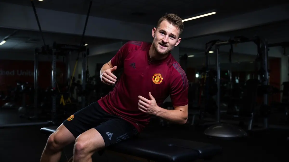 Каррик не уверен, сыграет ли де Лигт в этом сезоне