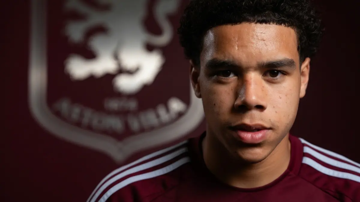 «Пример для подражания»: молодая звезда «Астон Виллы» Брэдли Барроуз подписал новый контракт